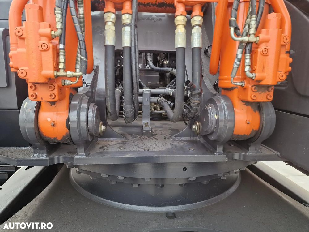 Hitachi ZX350LCN-6, 2018, 8.929h, INGUST 2,99m, CUPLA RAPIDA, cupa 2mc, ad sapare 8m, 2 inst hidr pe brate, ridica 20t, 3 camere, Masa operationala 36,5t, motor Isuzu 283CP, 3 pompe hidr,posibilitate leasing 3 ani, STARE FOARTE BUNA, PROMOTIE 99.000 EUR+tva - 21