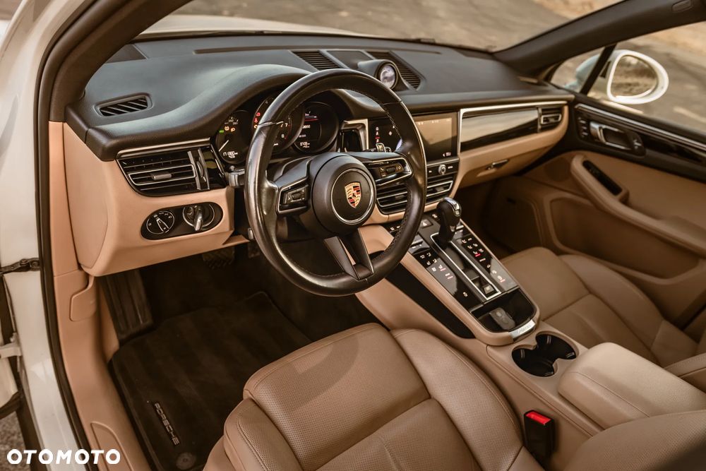 Porsche Macan Standard - 23