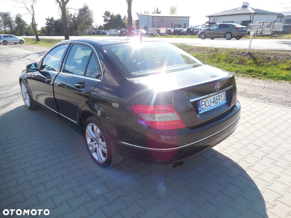 Mercedes-Benz Klasa C 180 CGI Automatik BlueEFFICIENCY - 4