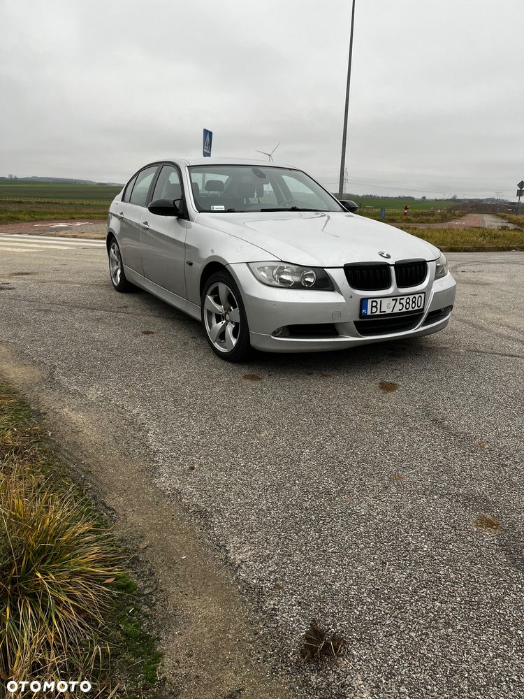 BMW Seria 3 320i - 3