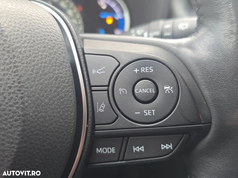 Toyota RAV4 2.5 Hybrid VVT-iE 4x4 Luxury - 13