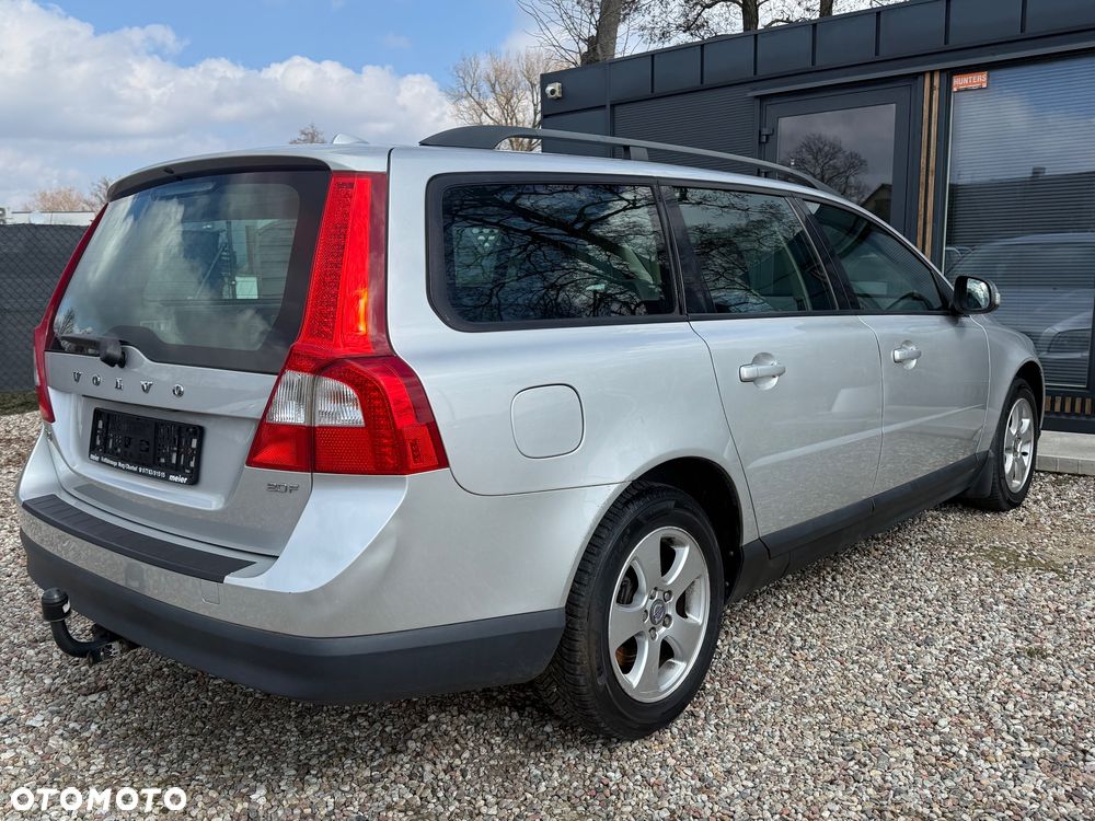 Volvo V70 2.0 - 8
