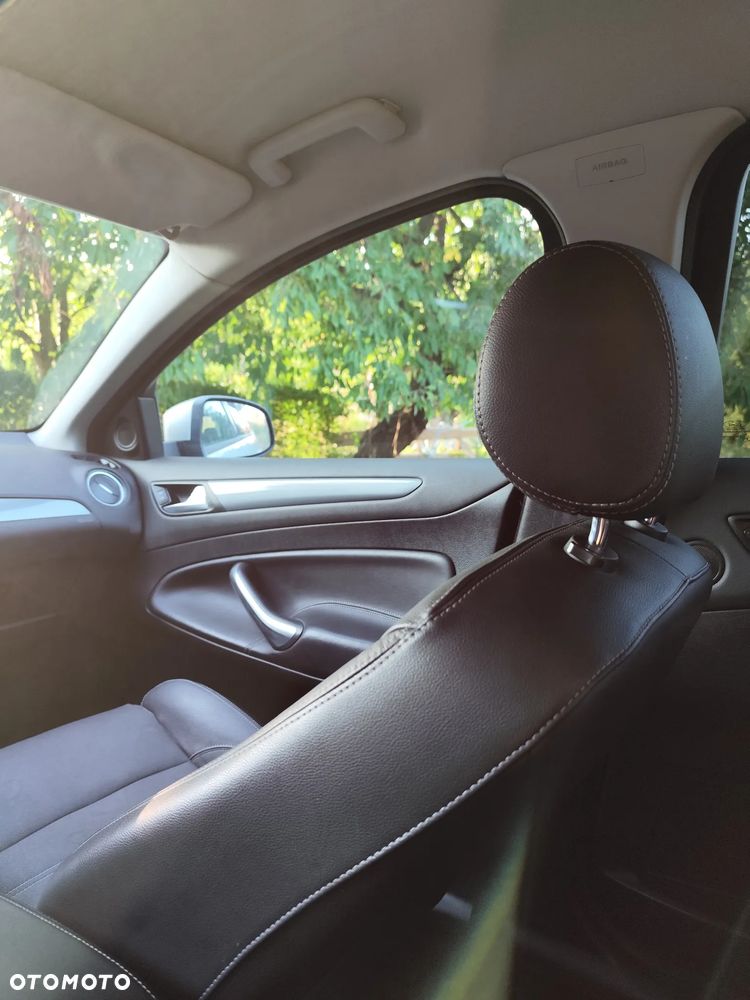 Ford Mondeo 2.0 TDCi Silver X Plus - 12