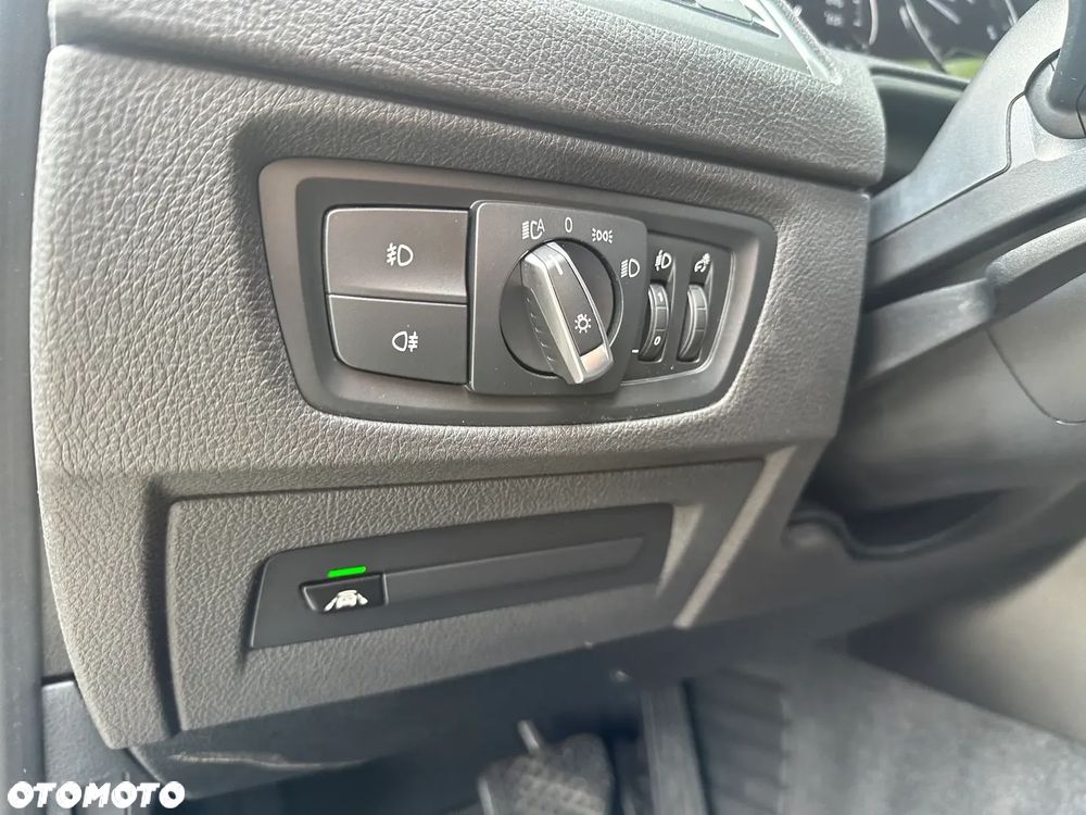 BMW Seria 1 116d - 13