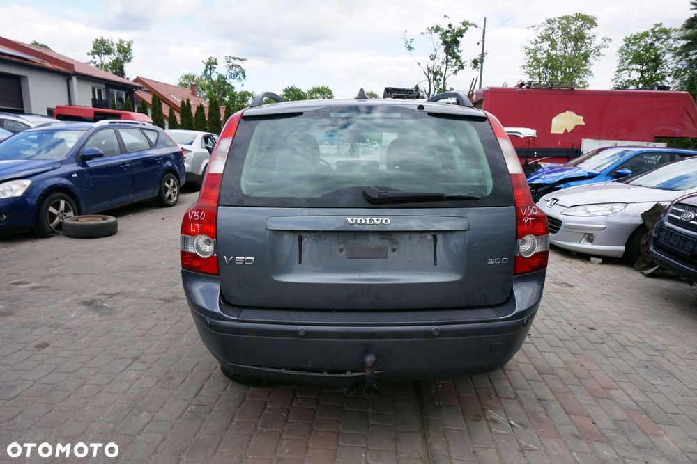 VOLVO V50  KOMBI 2007 455-16 2.0 D D4204T 136KM MMT6 SZARY na części - 4