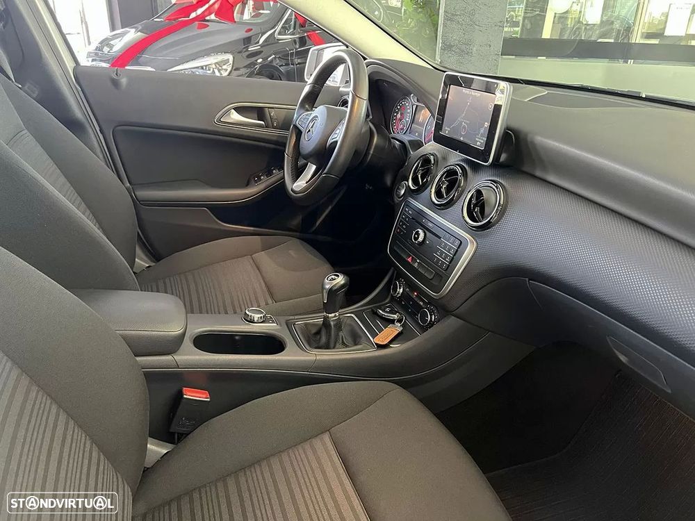 Mercedes-Benz A 180 d Style - 16