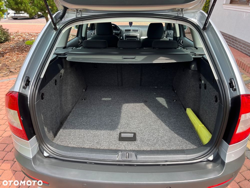 Skoda Octavia 2.0 TDI DPF 4x4 DSG Scout - 18