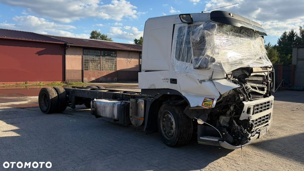 Volvo 400 - 4