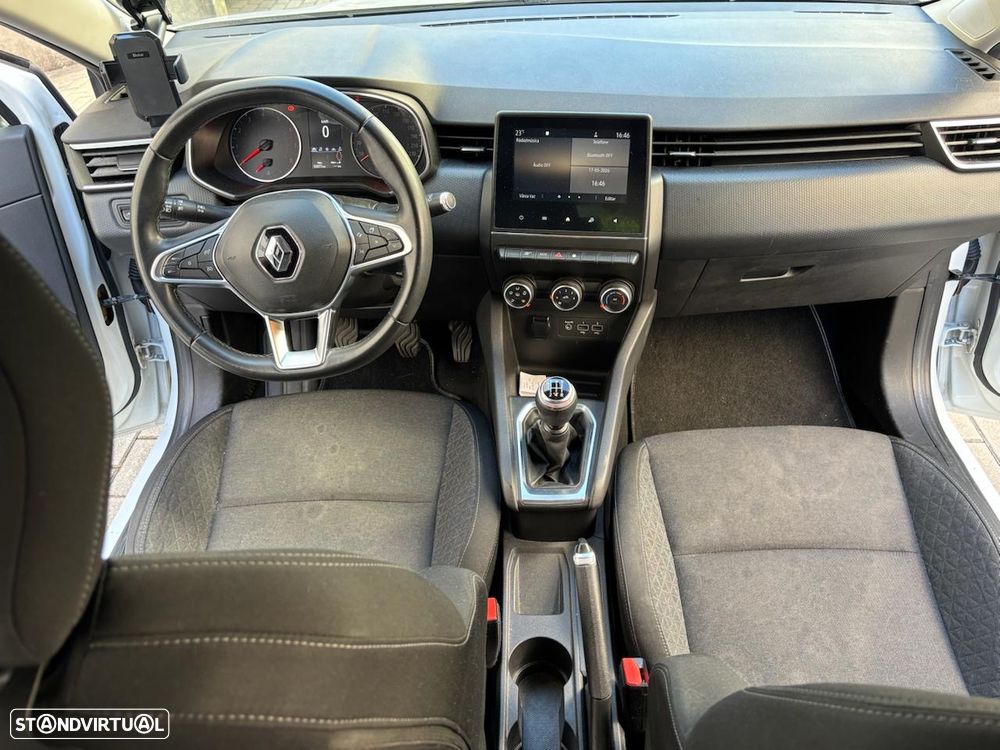 Renault Clio - 9