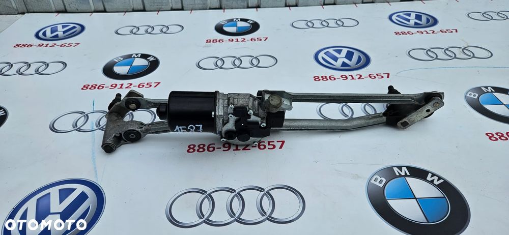 BMW 1 E87 Mechanizm wycieraczek przód Silniczek wycieraczek - 1