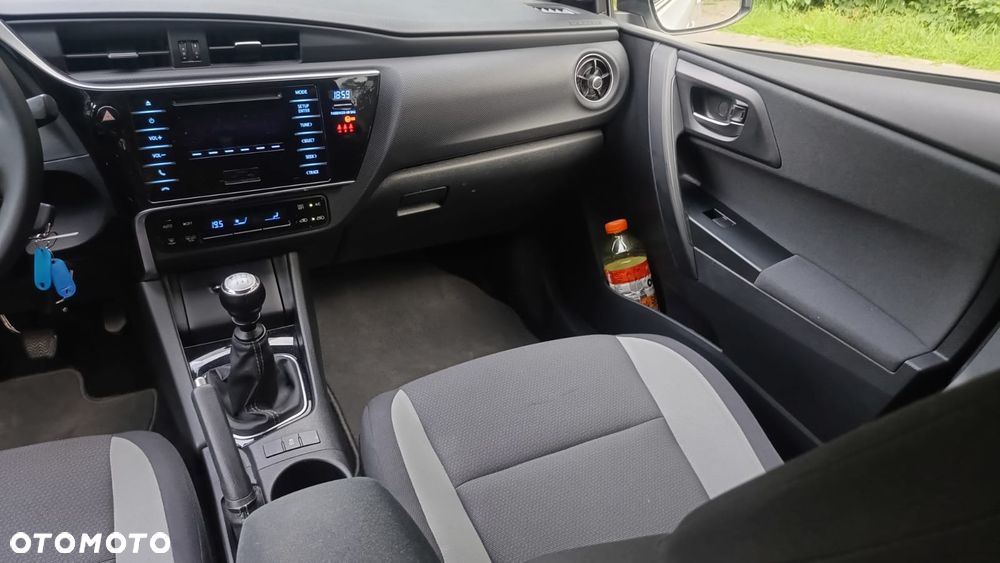 Toyota Auris 1.33 VVT-i Premium - 12