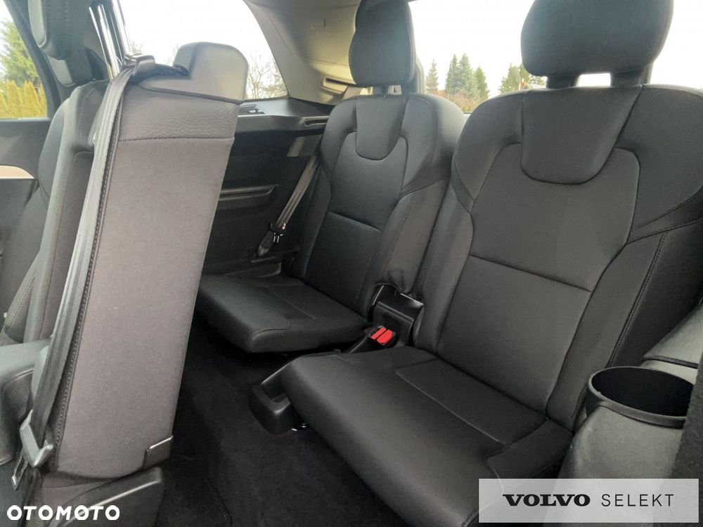 Volvo XC 90 - 21