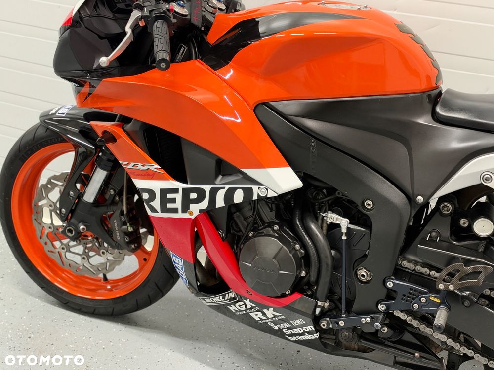 Honda CBR - 24