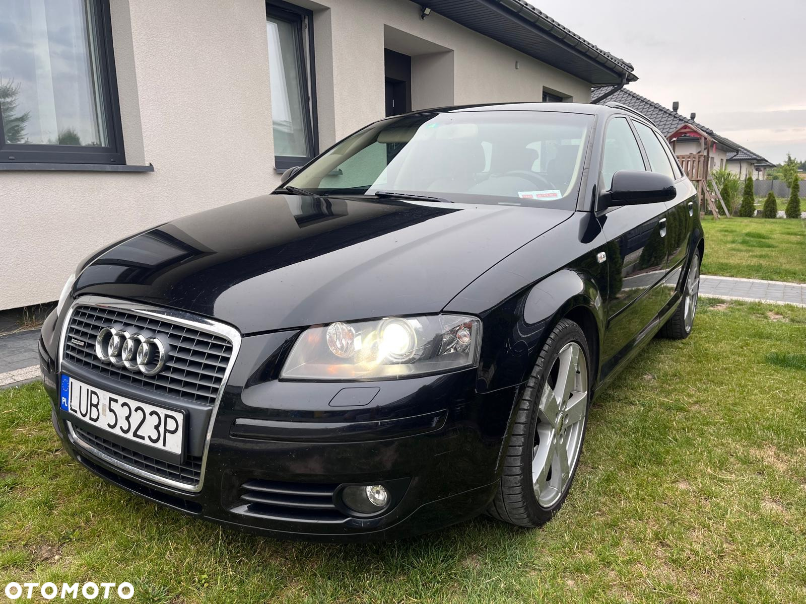 Audi A3 2.0 TFSI quattro Sportback Ambiente - 2