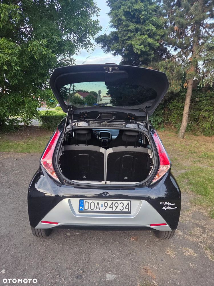 Toyota Aygo x-clusiv - 29