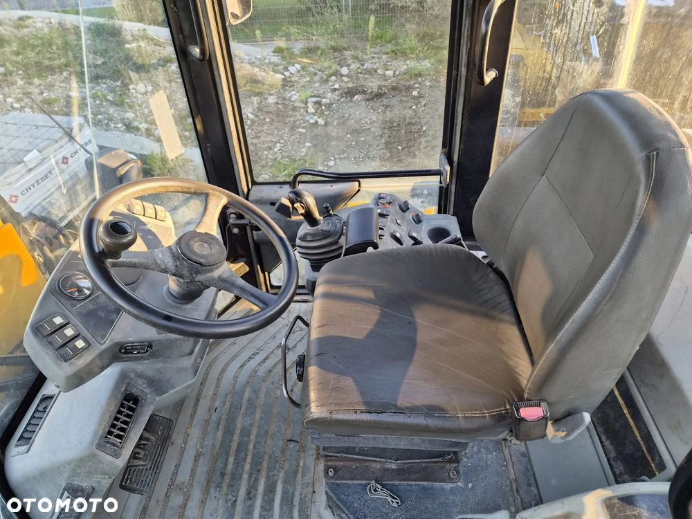 Caterpillar 906 CAT, JCB, Liebherr - 4