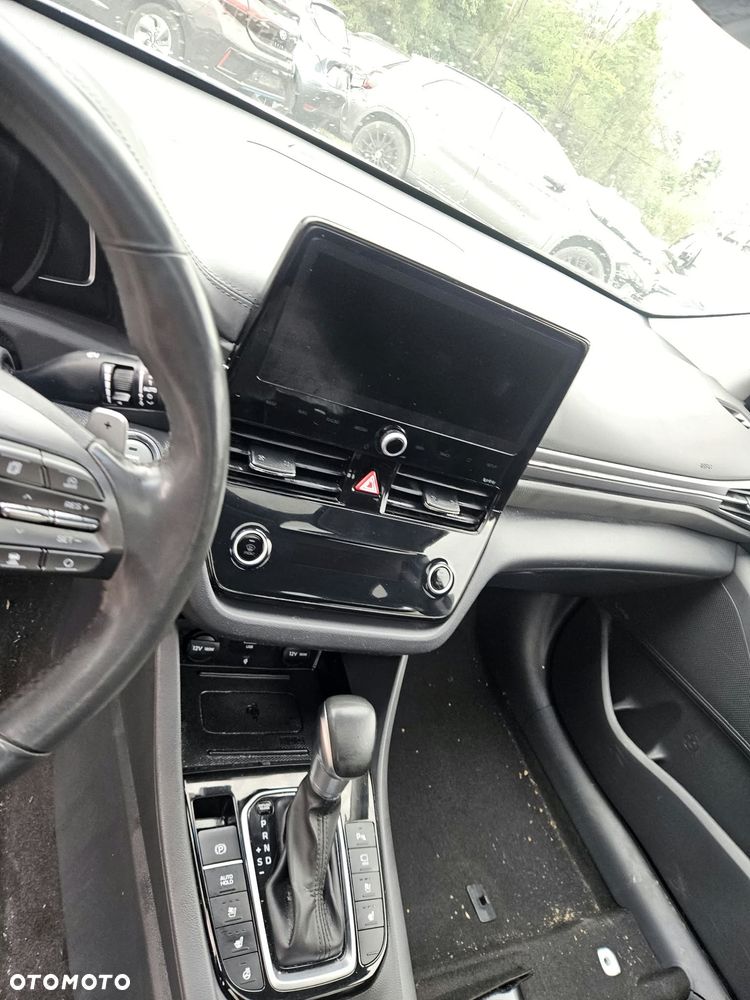 Hyundai IONIQ 1.6 GDI Premium - 18