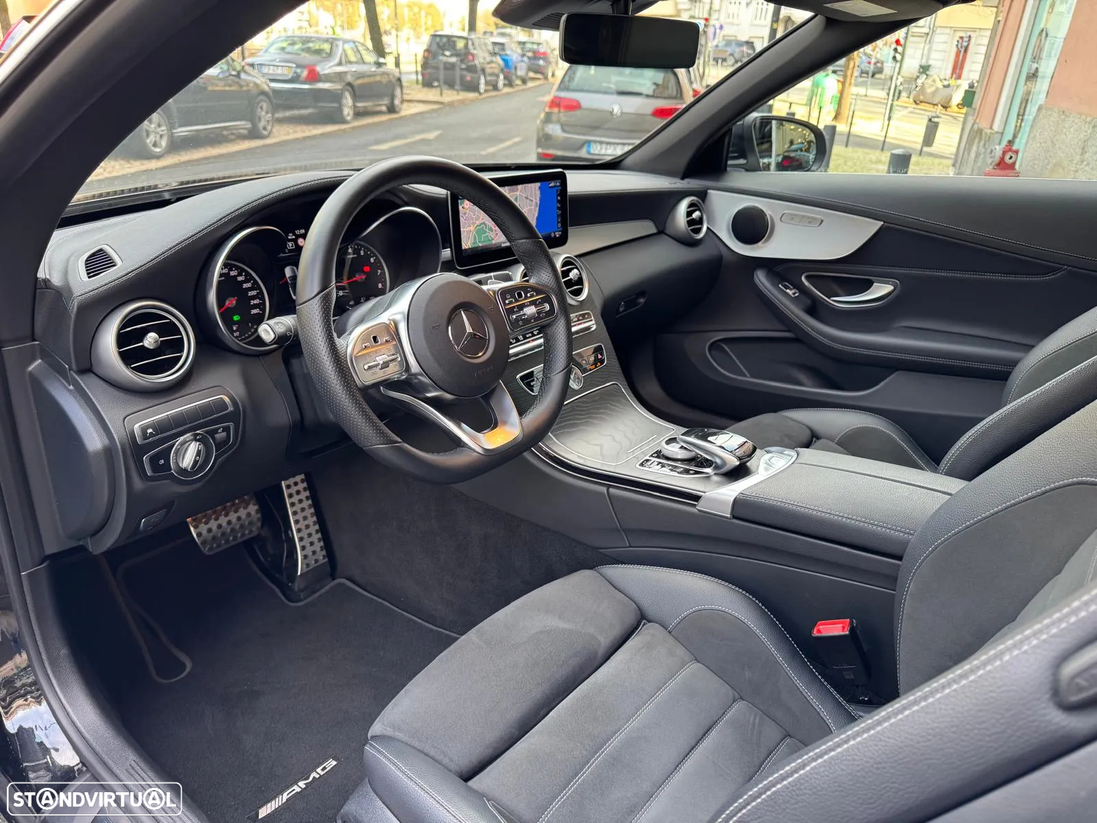 Mercedes-Benz C 180 Coupe 7G-TRONIC AMG Line - 30