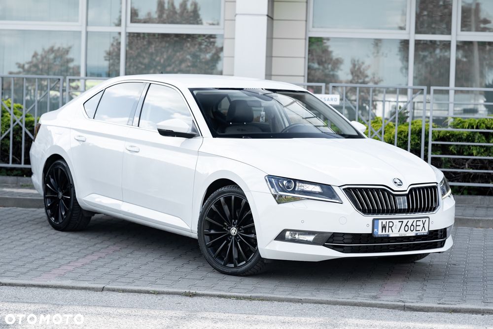 Skoda Superb 2.0 TDI 4x4 DSG L&K - 1