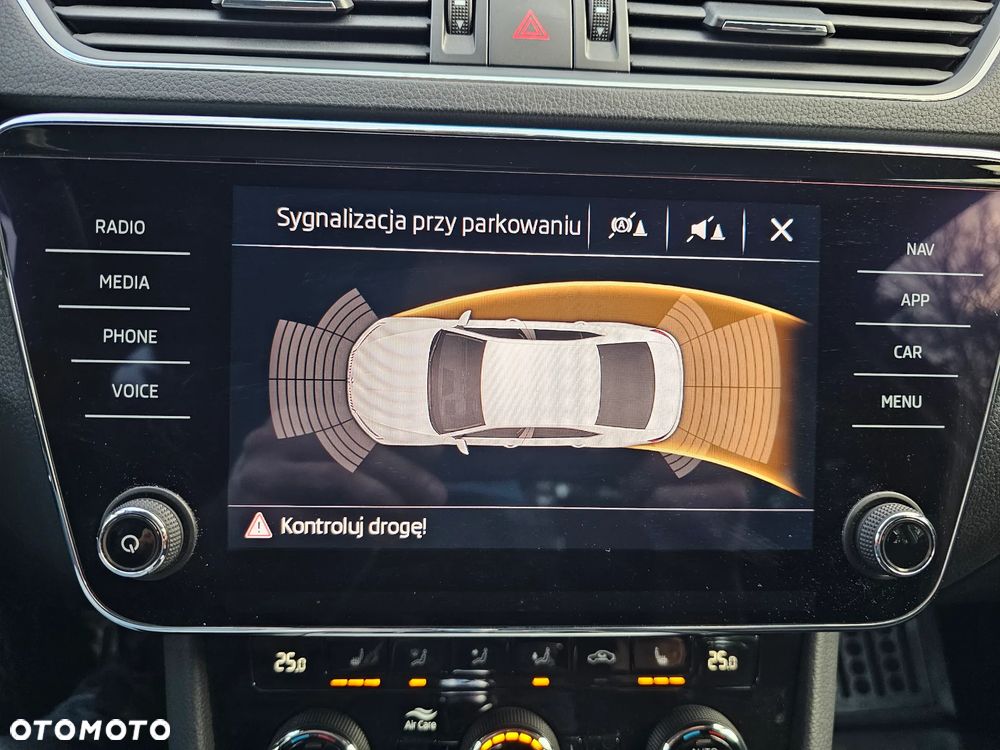 Skoda Superb 2.0 TDI SCR Style DSG - 20