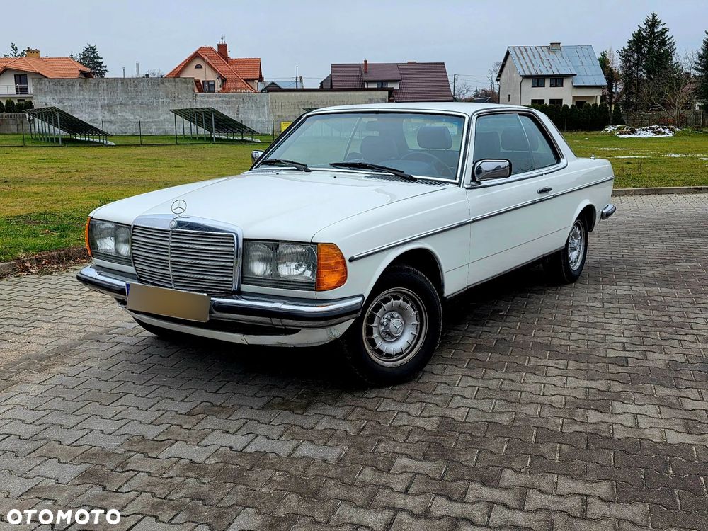 Mercedes-Benz W123 - 8