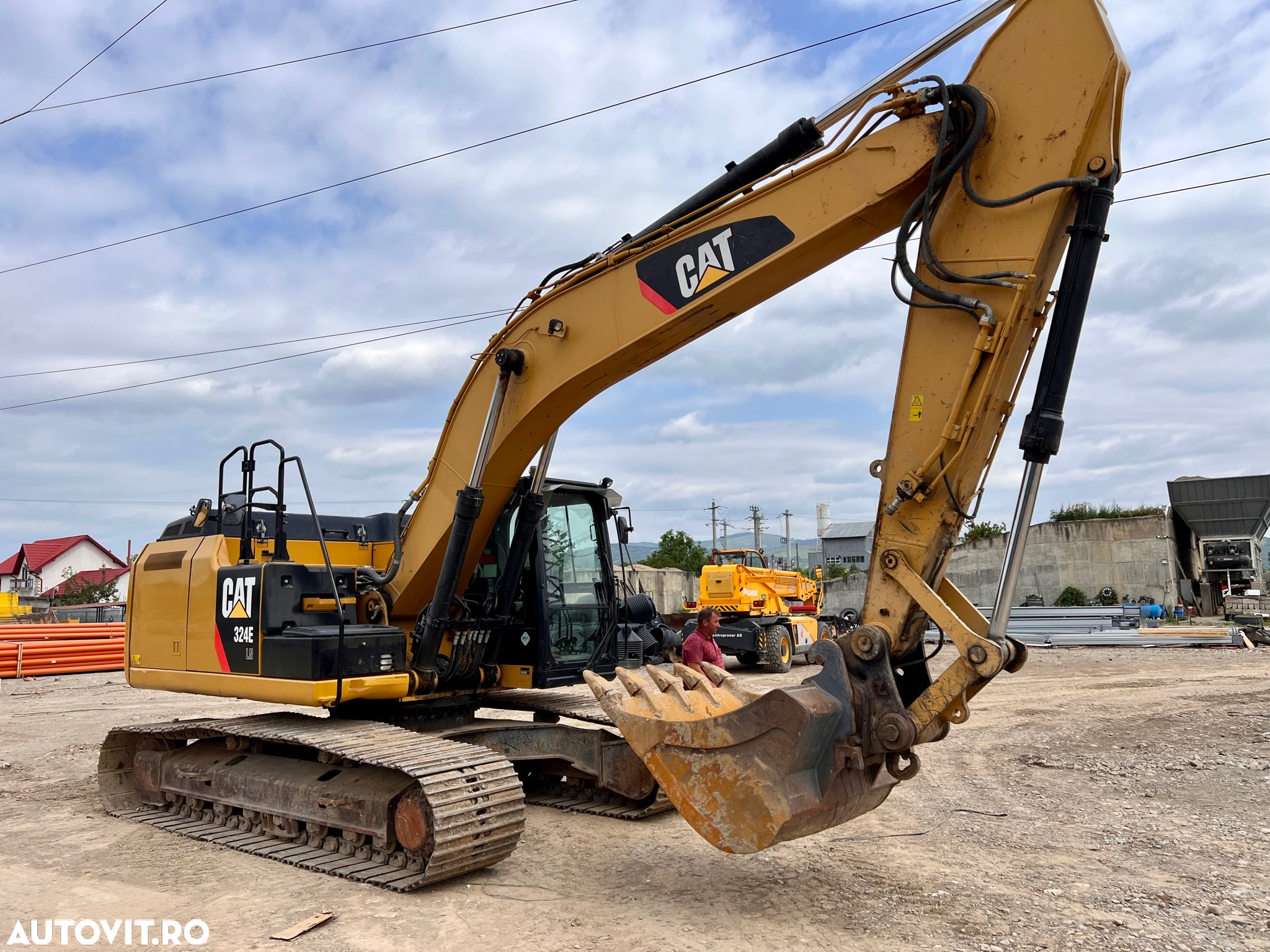 Caterpillar 324e - 2