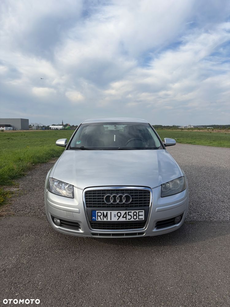 Audi A3 3-drzwiowe 1.6 Ambiente - 1