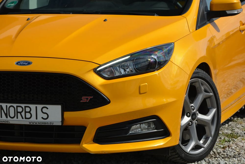 Ford Focus 2.0 TDCi ST-2 PowerShift - 17