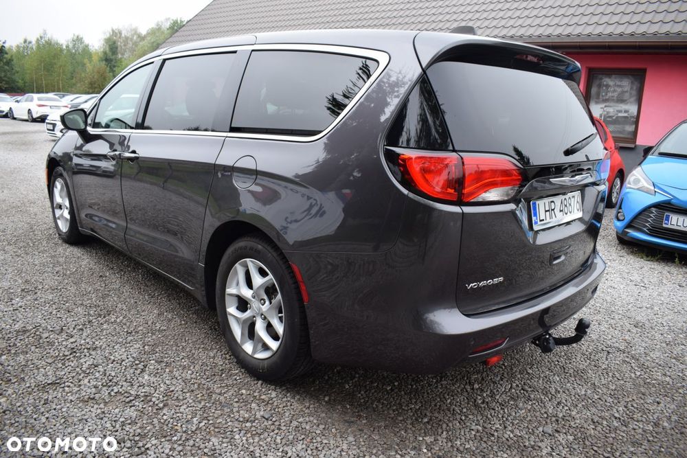 Chrysler Voyager - 4