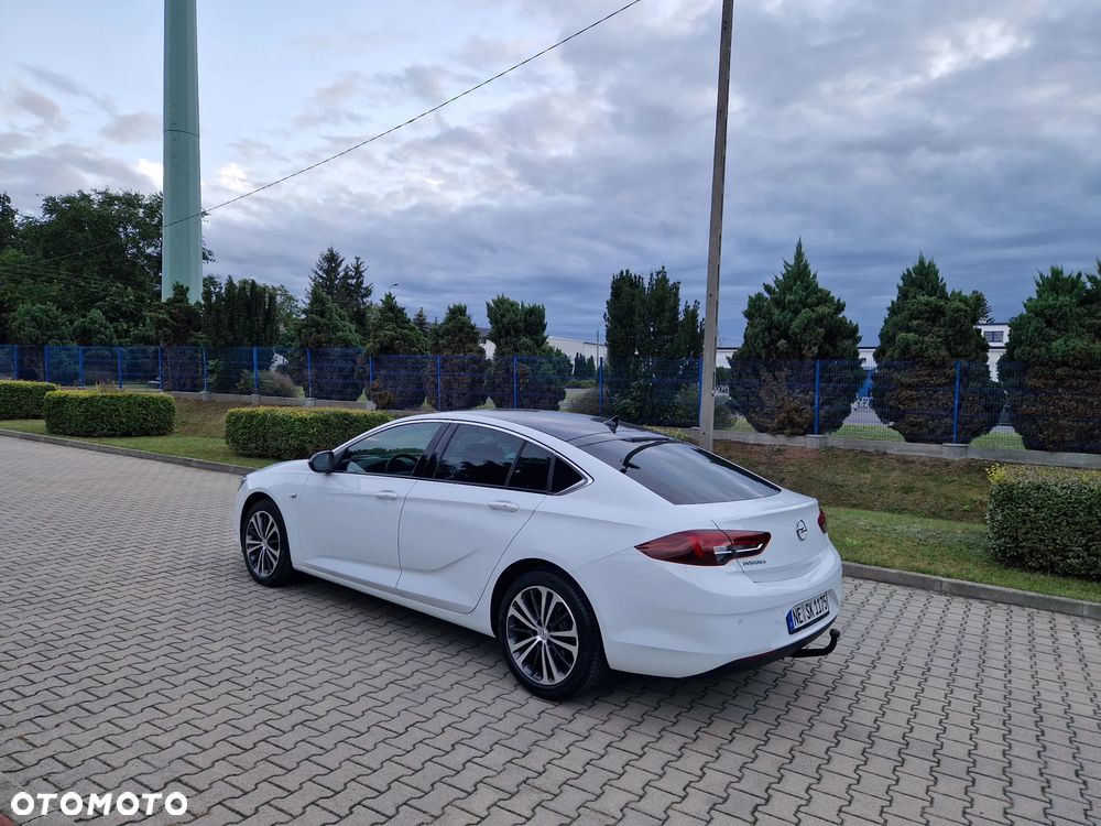Opel Insignia - 19