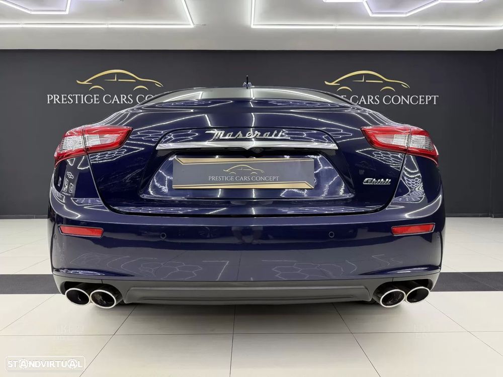 Maserati Ghibli 3.0 V6 GranLusso — fotografia 16
