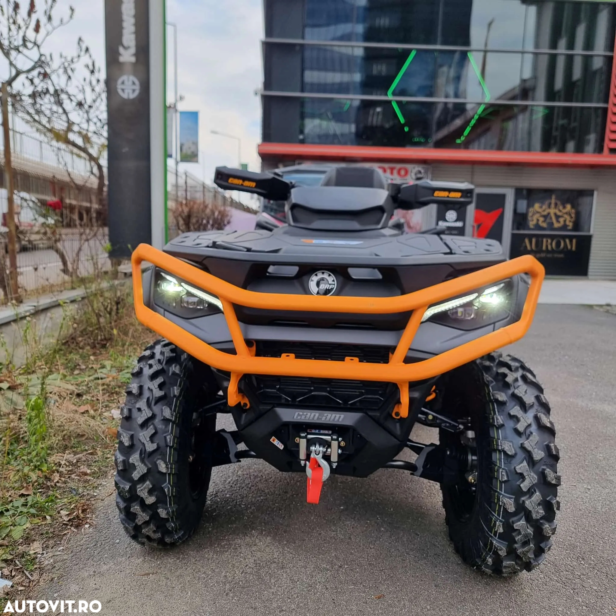 Can-Am Outlander Max - 3