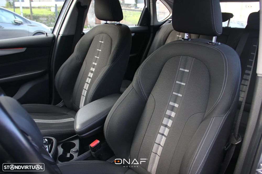 BMW 216 Active Tourer d Line Sport - 16