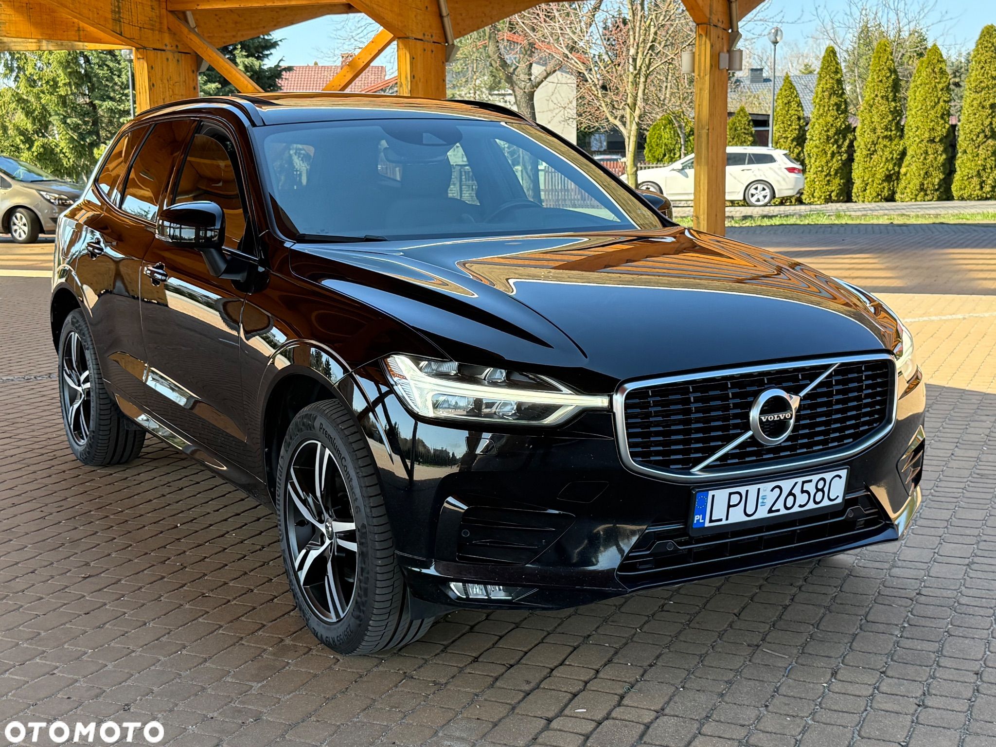Volvo XC 60 D4 R-Design - 1