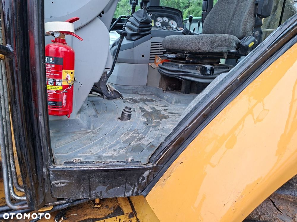 Caterpillar 429E 4X4 - 11