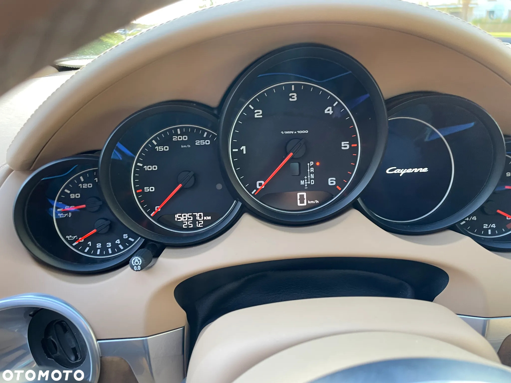 Porsche Cayenne - 12
