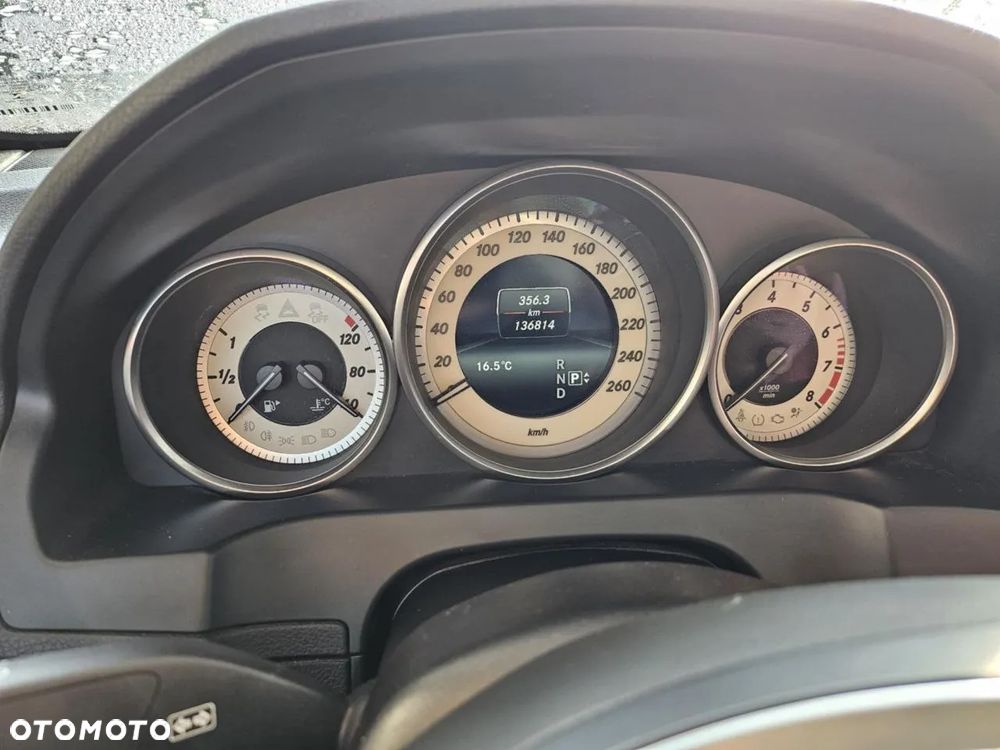 Mercedes-Benz Klasa E 350 Cabrio 7G-TRONIC - 7