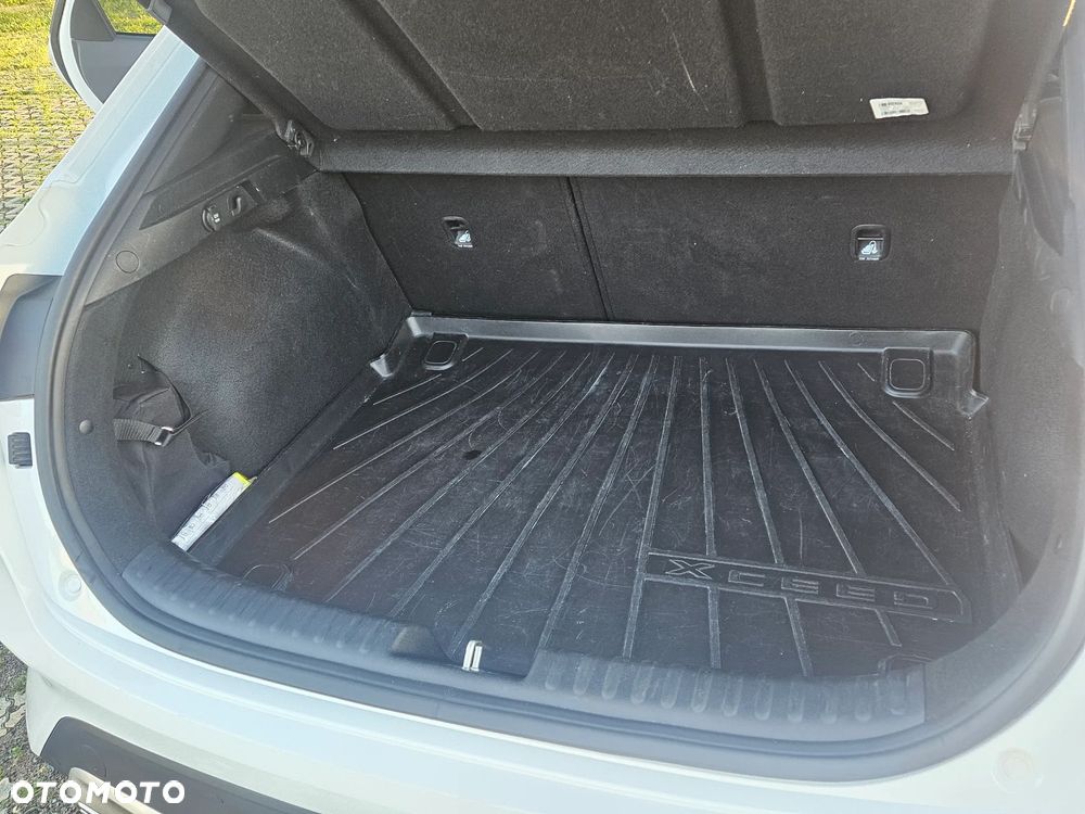 Kia XCeed 1.5 T-GDI MHEV XL DCT - 8