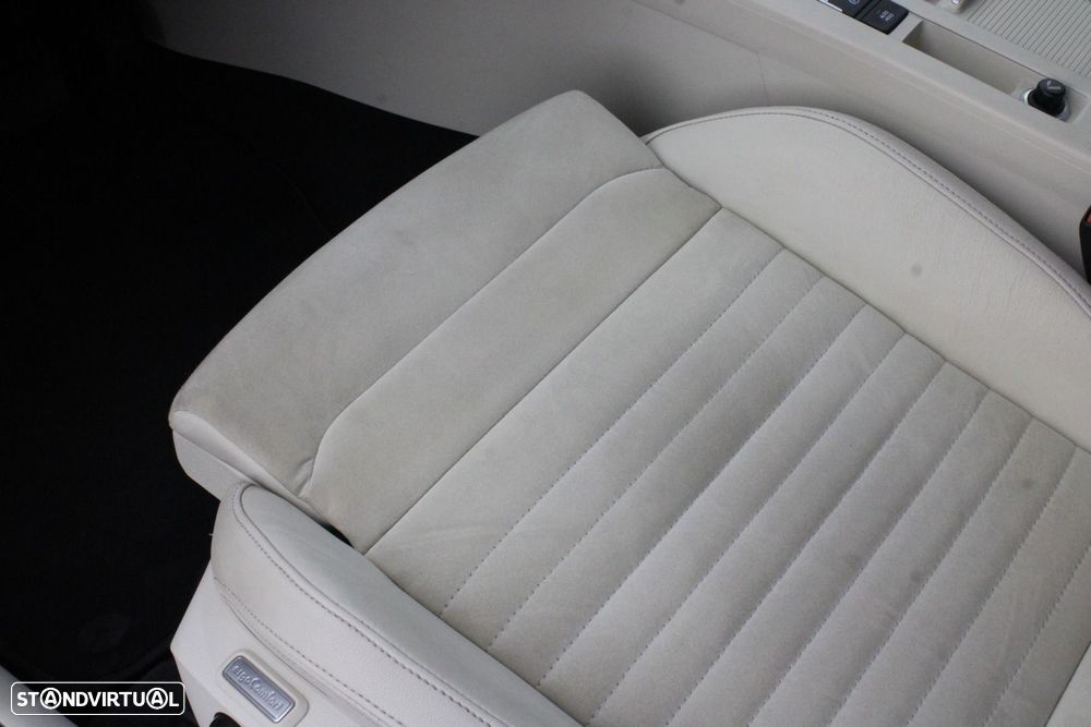 VW Passat Variant 2.0 TDI Highline DSG - 49