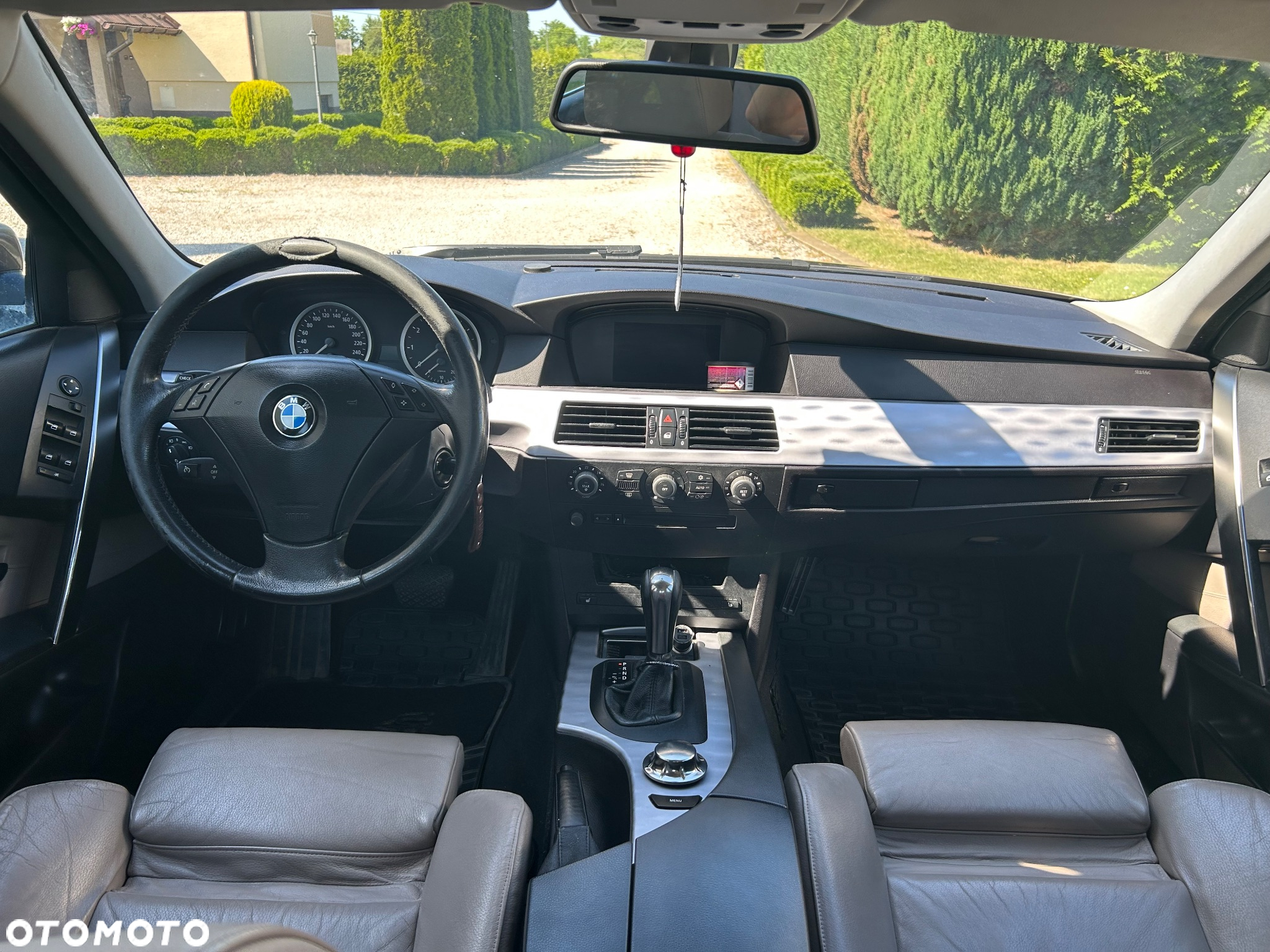 BMW Seria 5 - 12