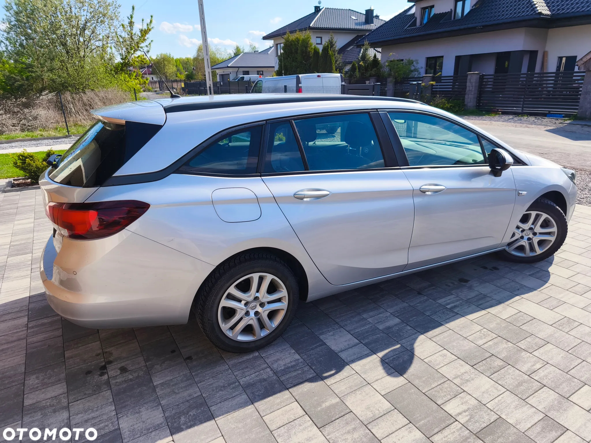 Opel Astra V 1.6 CDTI Enjoy - 6