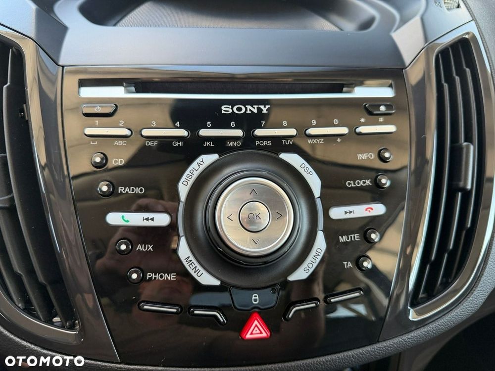 Ford Kuga - 37