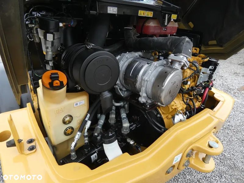 Caterpillar CAT 906M Z Niemiec / 2.942mth Serwis / Idealny / - 15