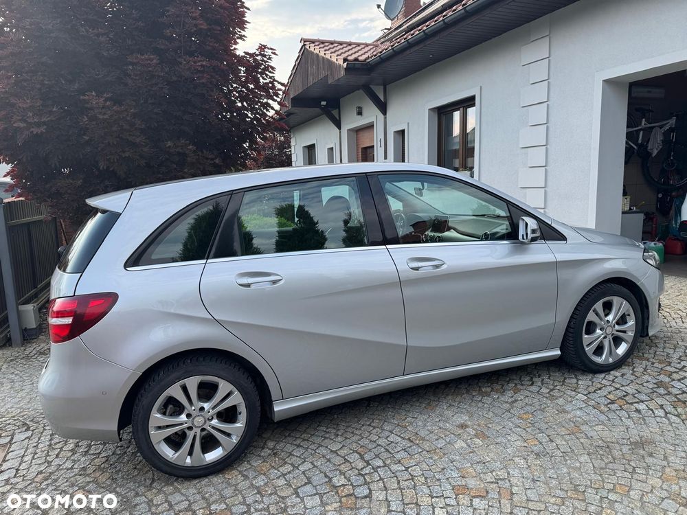 Mercedes-Benz Klasa B 180 (CDI) d 7G-DCT Urban - 3