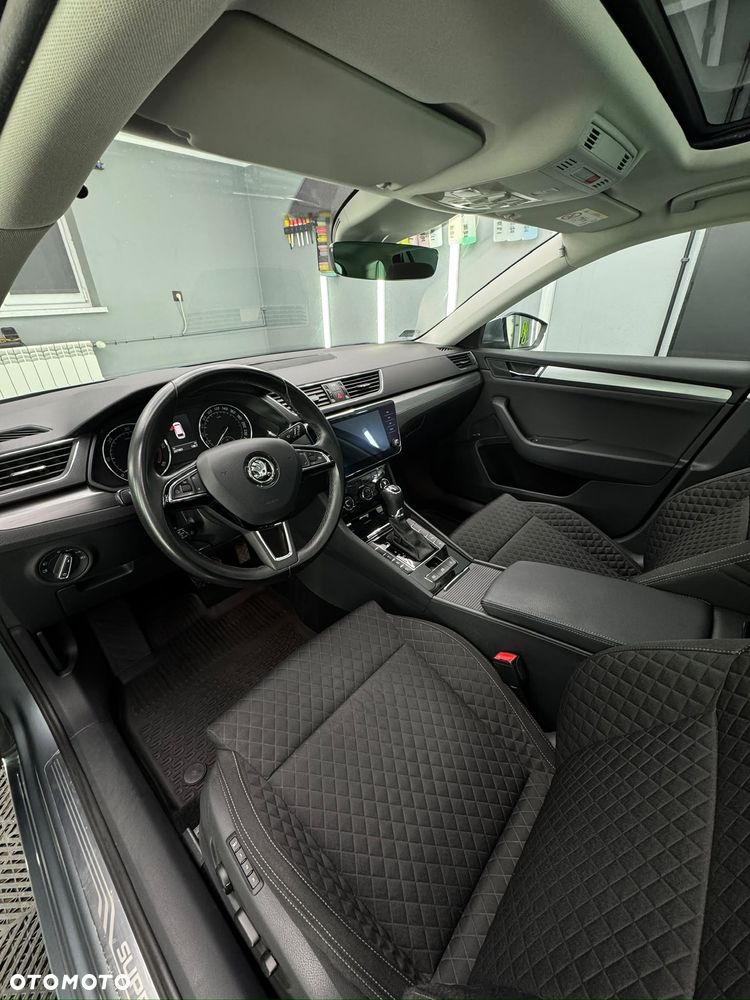 Skoda Superb 2.0 TDI Style DSG - 22
