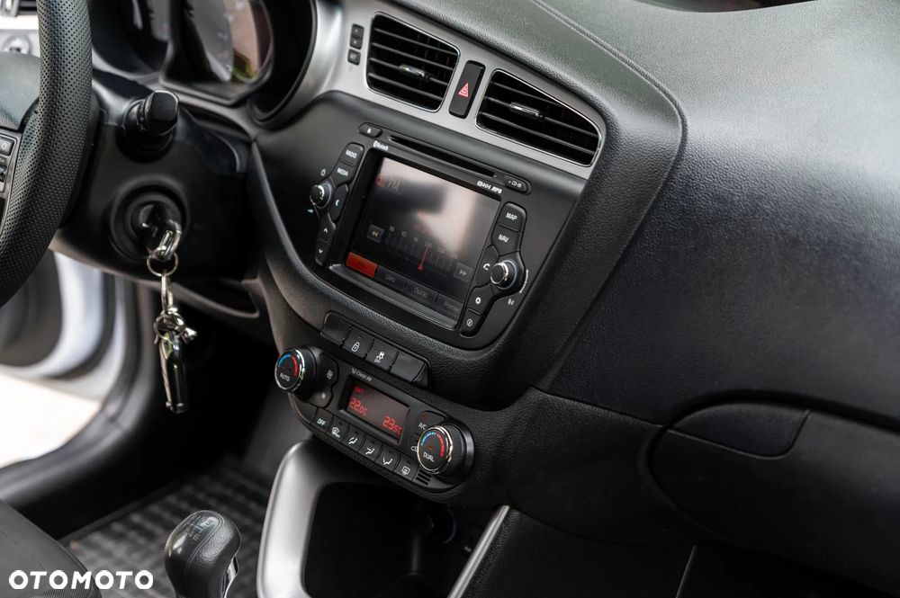 Kia Ceed 1.4 CVVT Vision - 26