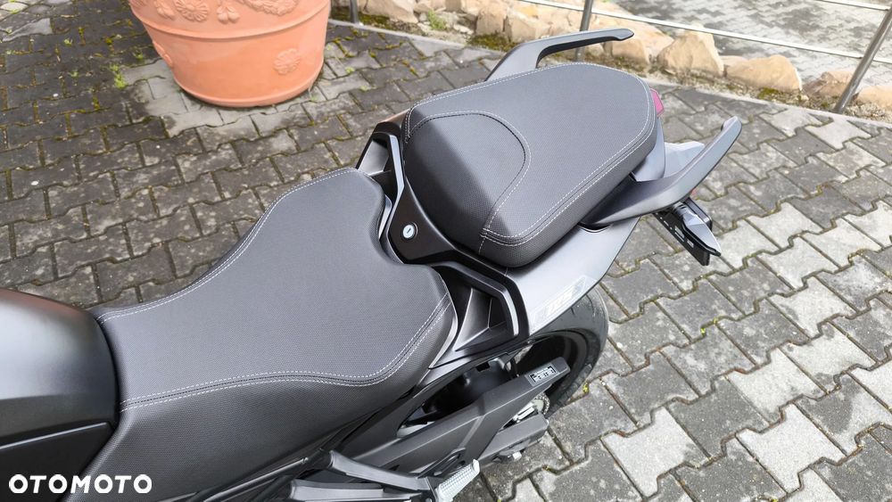 VOGE R125S - 21