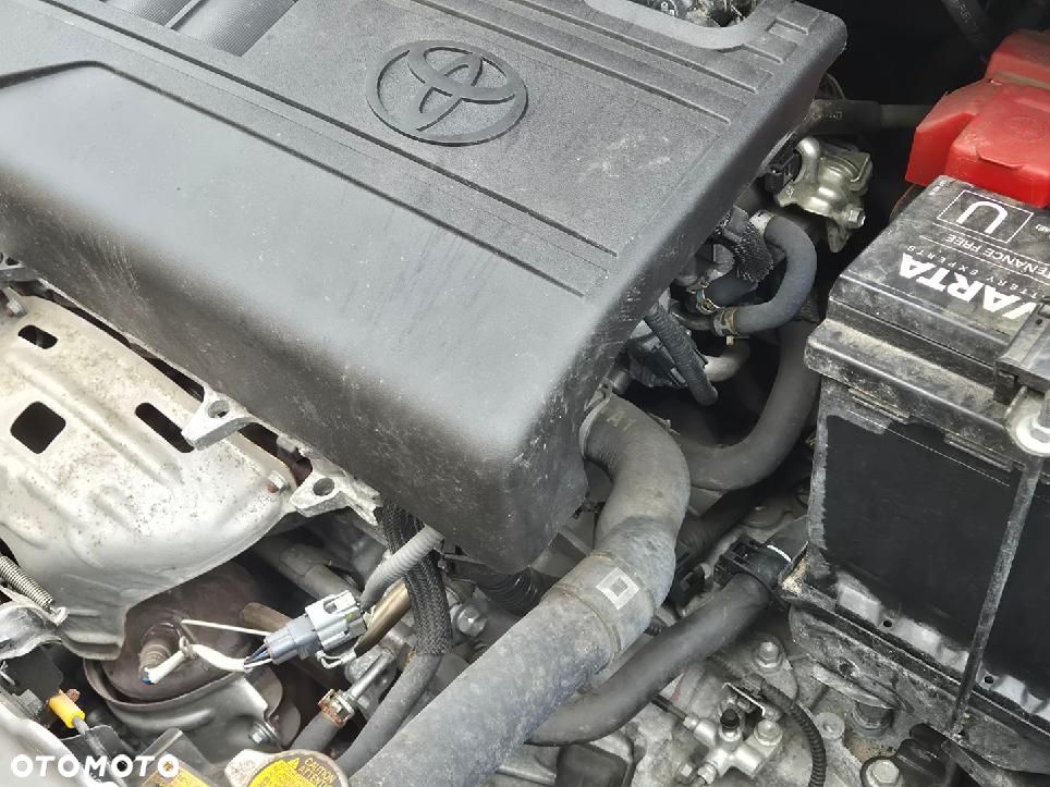 Toyota Yaris 1.33 Premium - 18