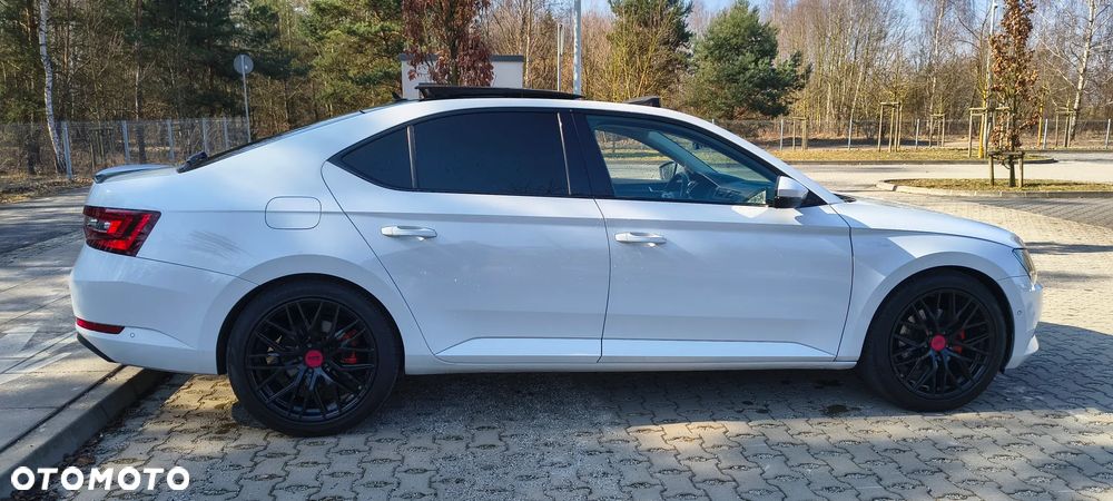 Skoda Superb 2.0 TDI L&K DSG - 3