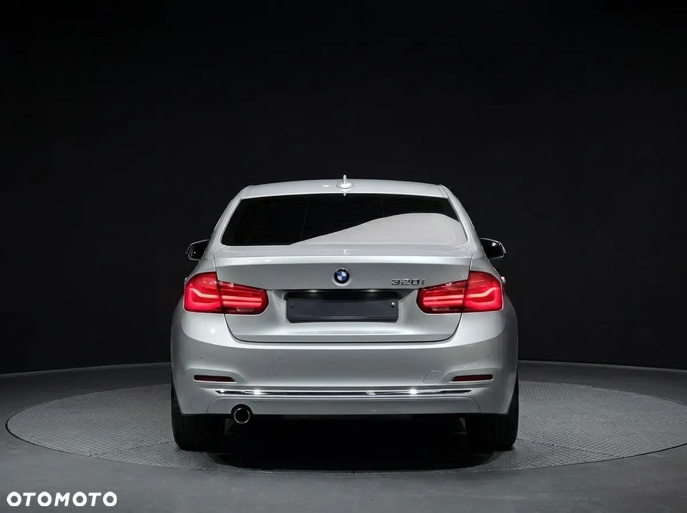 BMW Seria 3 320i Luxury Line - 5